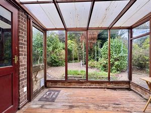 Lean-to Sunroom- click for photo gallery